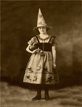 Agetha The Witch - H30